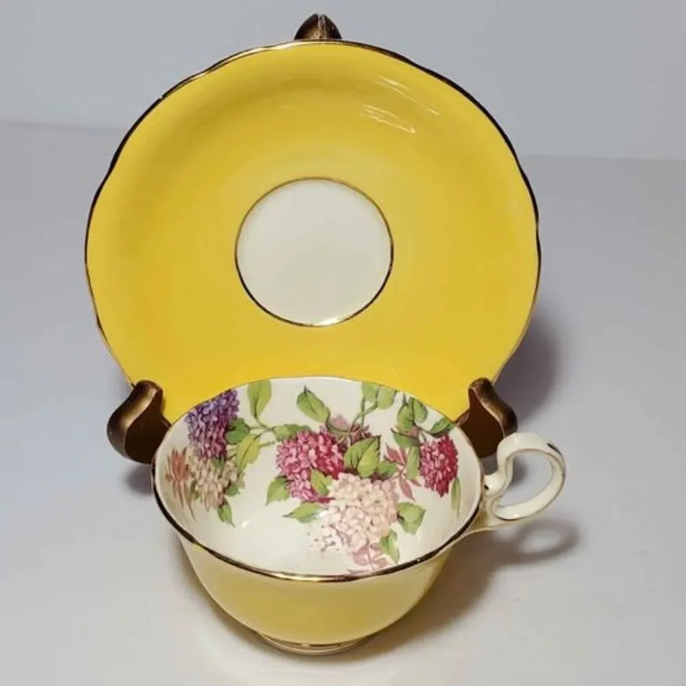 Aynsley Teacup and Saucer Hydrangea Pink Purple White Vintage
